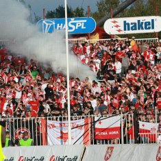 Hradec - Slavia (rajčeidnes) 11.JPG