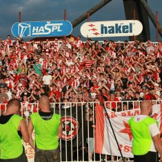 Hradec - Slavia (rajčeidnes) 14.JPG