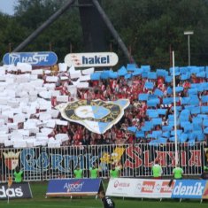 Hradec - Slavia (rajčeidnes) 17.jpg