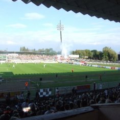 Hradec - Slavia (rajčeidnes) 19.jpg