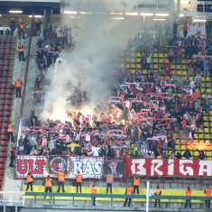 Dukla-Slavia05.JPG